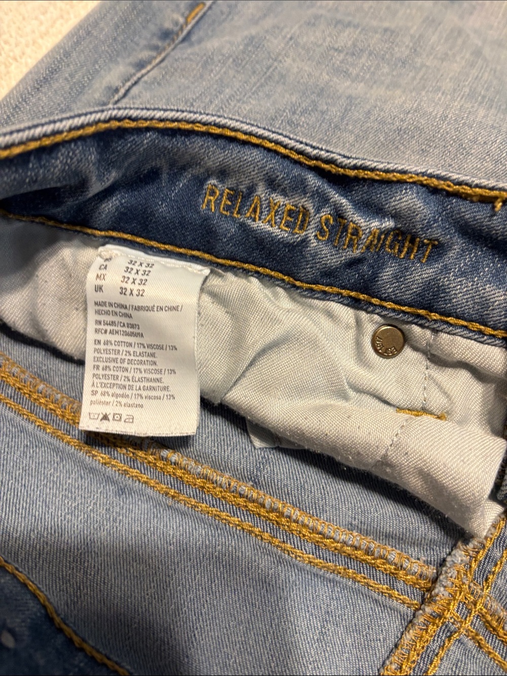 American Eagle Outfitters Men’s Jeans - Dark and Light Blue Washes - Picture 15 of 16